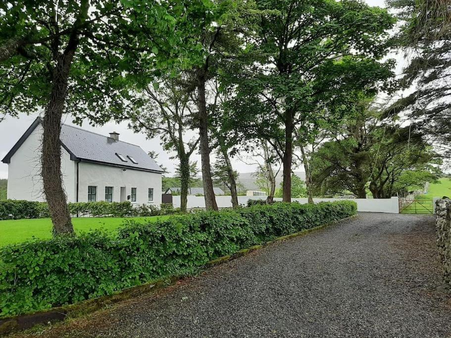 Traditional Cosy Cottage With Beautiful Views Westport Buitenkant foto